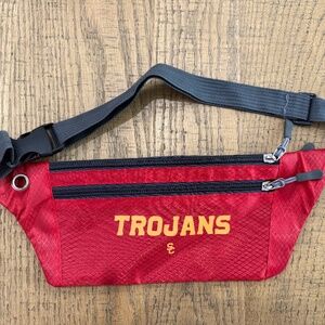 USC Trojans small hip-pack